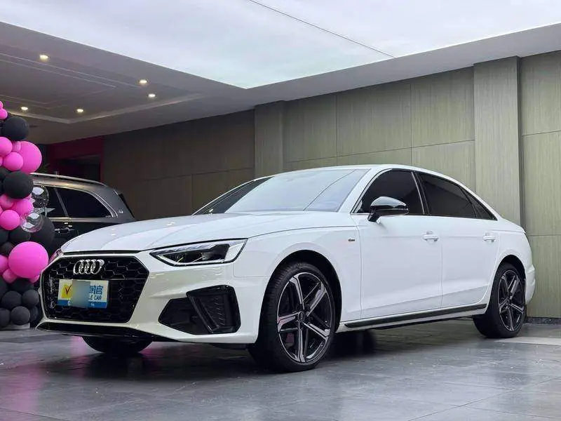 Audi A4L 2023 40 TFSI Luxury Dynamic Edition