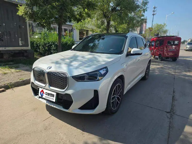 BMW iX1 2025 eDrive25L M Sport Package