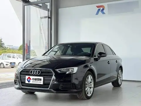 Audi A3 2018 30th Anniversary Limousine 35 TFSI Progressive