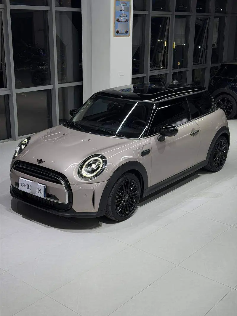 MINI 2022 facelift 1.5T COOPER Artist
