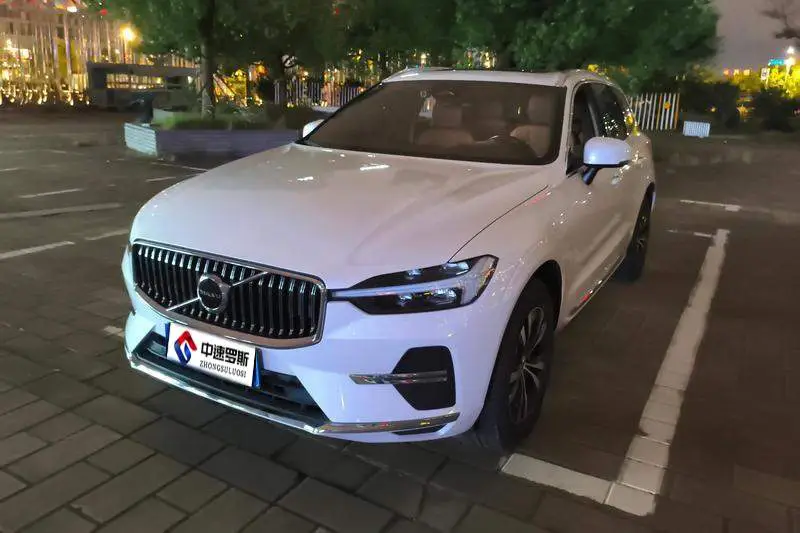 Volvo XC60 2024 B5 4WD Zhiyi Luxury Edition