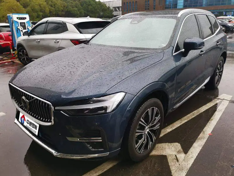 Volvo XC60 2022 B5 4WD Smart Luxury Edition