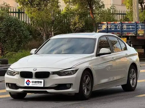 BMW 3 Serie 2015 320i Super Joy Fashion Edition