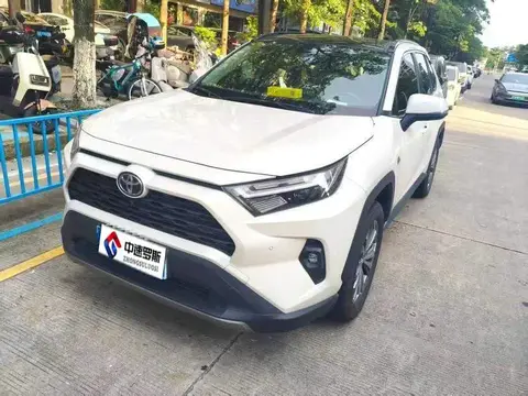 RAV4 Rongfang 2022 2.0L CVT 2WD Fashion Plus Edition