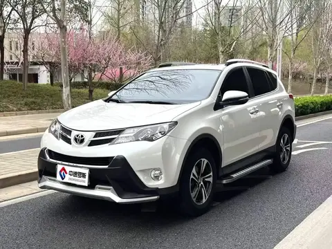 RAV4 Rongfang 2015 2.0L CVT 4WD New Edition