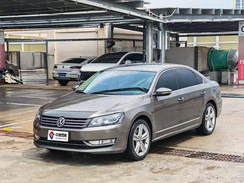 Passat 2015 1.8TSI DSG Royal Edition