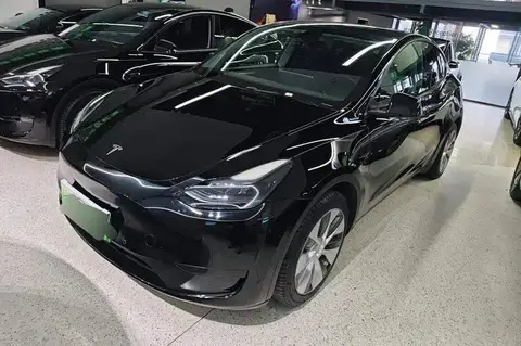 รุ่น Y 2022 facelifted rear-wheel drive version