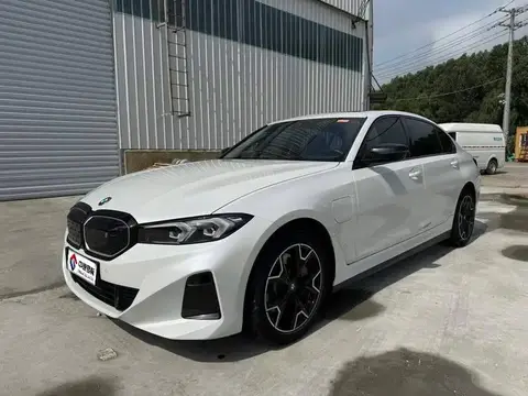BMW i3 2025 eDrive 40 L Night Sport Package