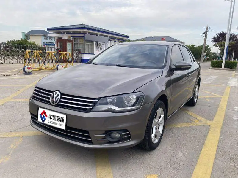 Bora 2014 1.6L Automatic Comfort