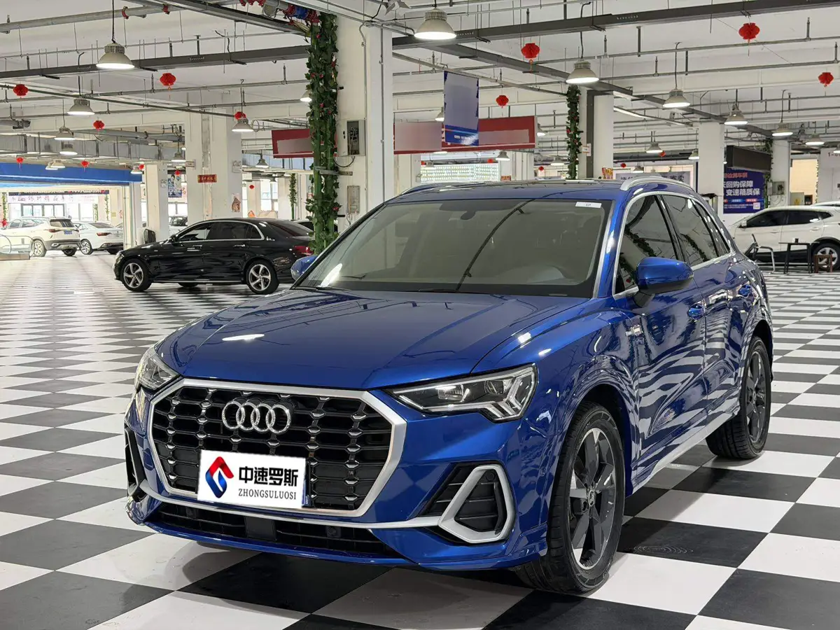 Audi Q3 2021 35 TFSI Stylish and Dynamic