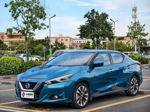 Bluebird 2019 1.6L CVT Smart Link Smart Cool Edition National V