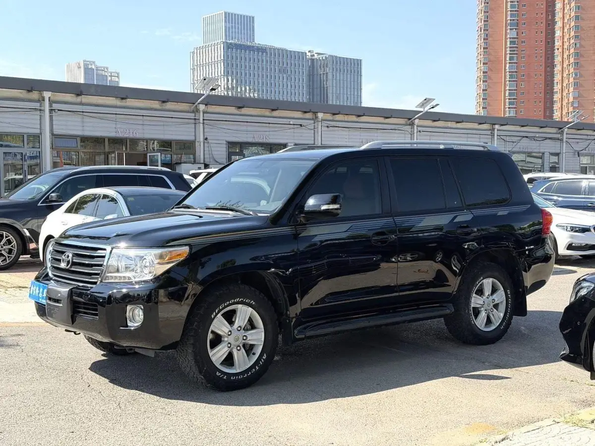 Land Cruiser 2012 4.0L Automatic GX-R