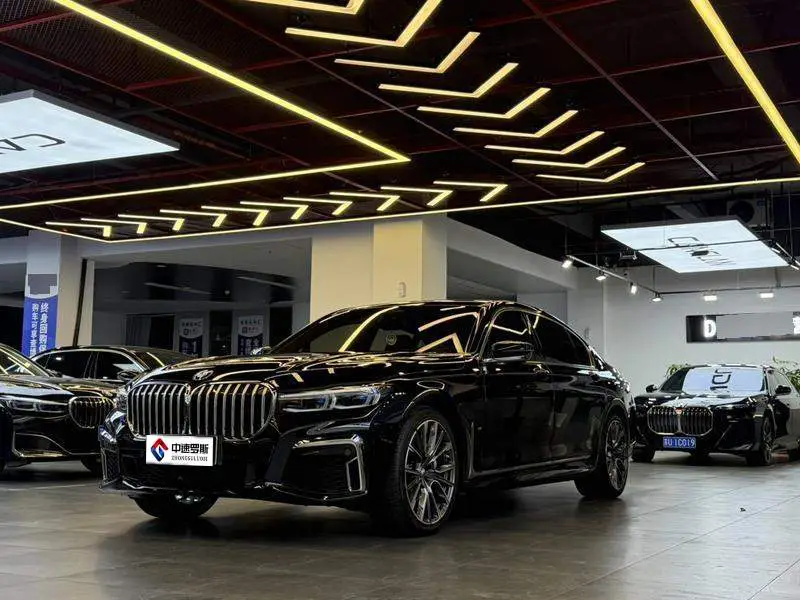 BMW 7 Series 2022 740Li xDrive Executive M Sport Package