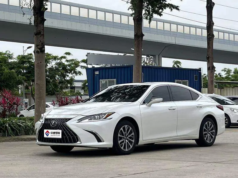 Lexus ES 2022 200 Excellence Edition