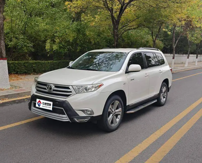 Highlander 2012 2.7L 2WD 5-seater sports version
