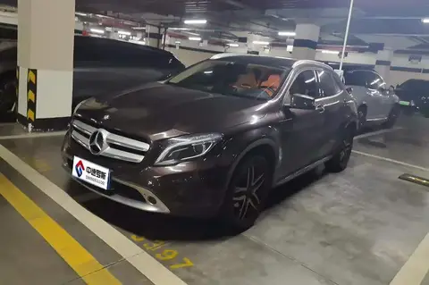 Mercedes-Benz GLA 2015 GLA 220 4MATIC Fashion Edition