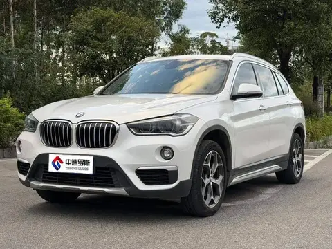 BMW X1 2018 sHệ dẫn động18Li Premium Edition