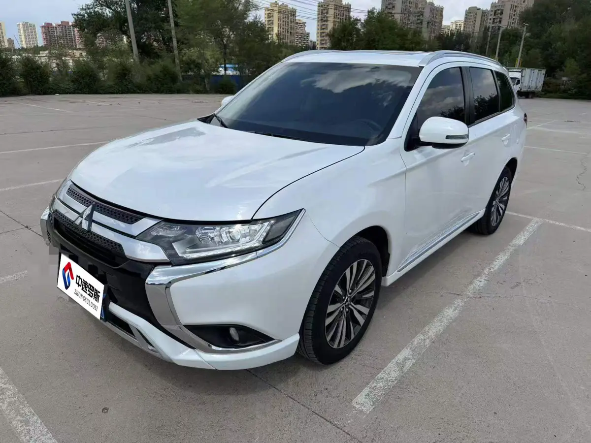Outlander 2021 2.0L 2WD Enjoy Edition 5 Seaters