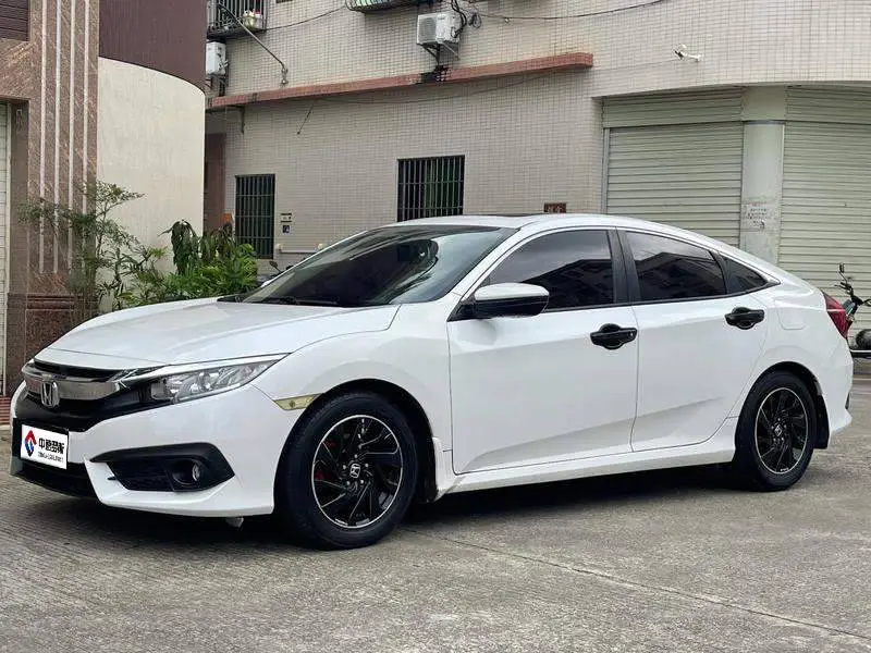 Civic 2016 220TURBO CVT Deluxe Edition