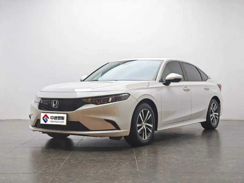 Stylish 2023 240TURBO CVT Leading Edition