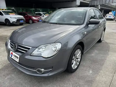 Bora 2011 1.6L Automatic Luxury Mẫu