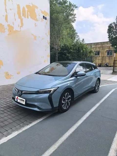 Light blue 6 2020 Connected Smart PLUS