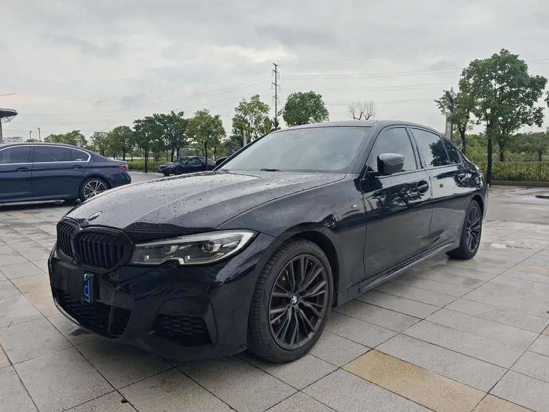 BMW 3 Series 2021 facelift 325Li M Sport Night Edition