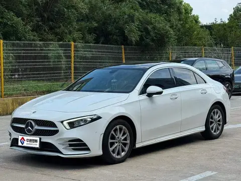 Mercedes-Benz A-Class 2020 A 200 L Sports Sedan Fashion Edition