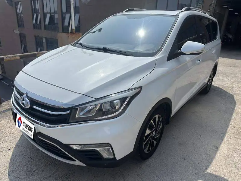 Changan Oushang A800 2017 1.5T Manual Luxury Model
