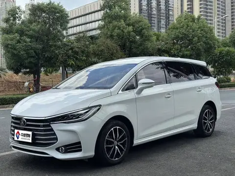 Song MAX 2017 1.5T Automatic Intelligent Connection Luxury 7 Seaters