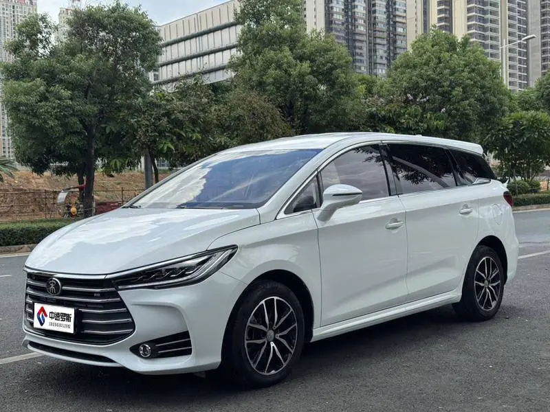 Song MAX 2017 1.5T Automatic Intelligent Connection Luxury 7 Seaters