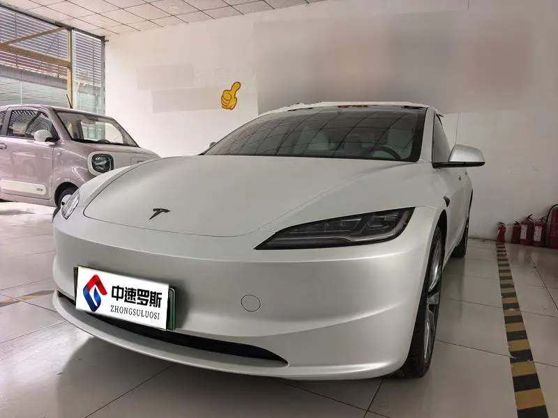 Model 3 2025 rear-wheel drive version