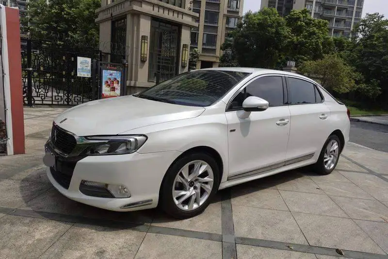 DS 5LS 2016 1.6T Comfort Edition THP160