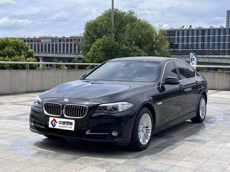 BMW 5 السلسلة 2014 525Li Leading Edition