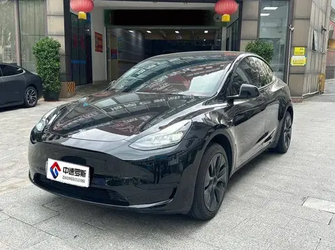 Модель Y 2024 rear-wheel drive version