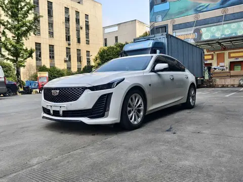 Cadillac CT5 2022 28T Fashion الطراز