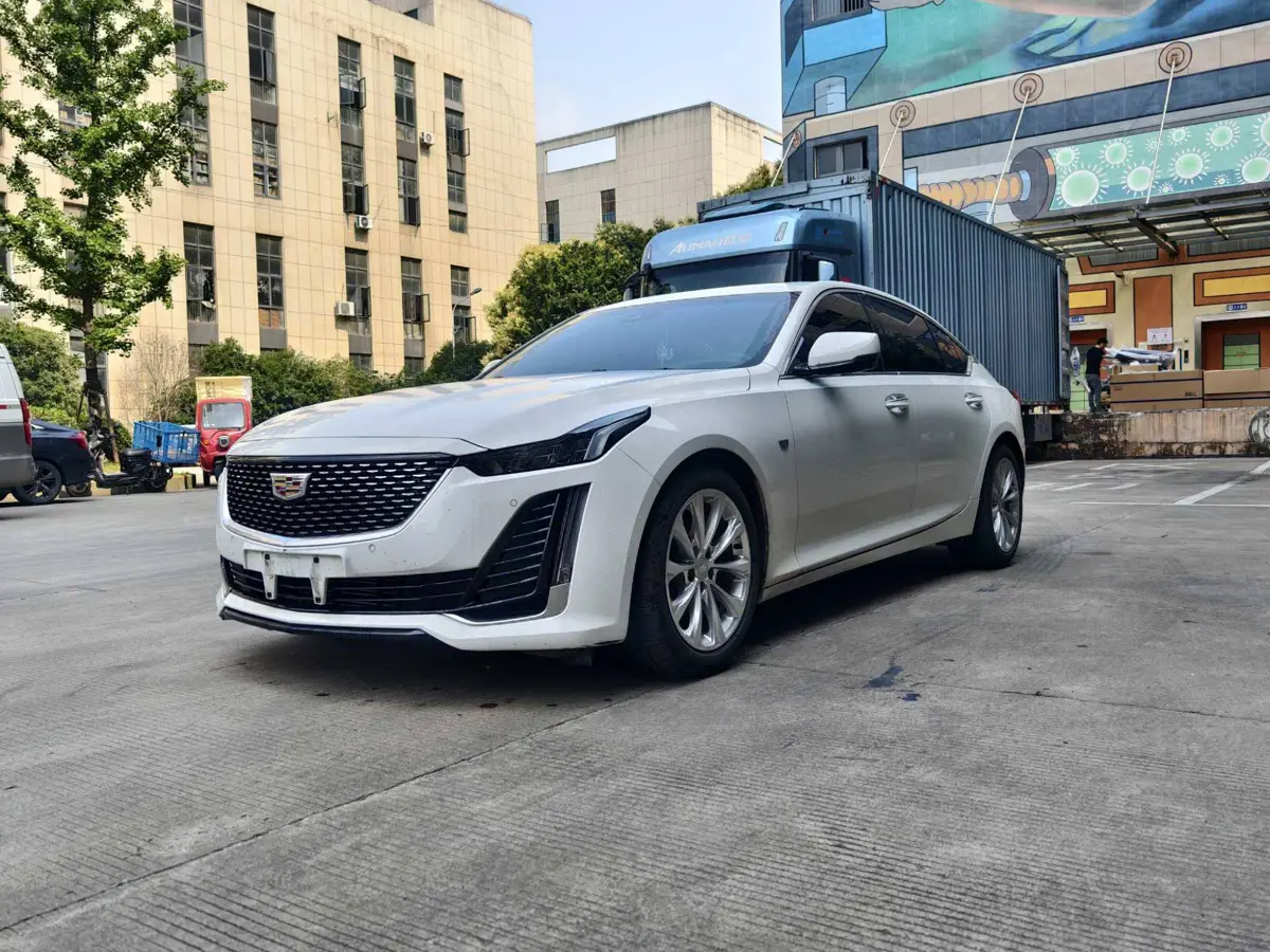 Cadillac CT5 2022 28T Fashion Model