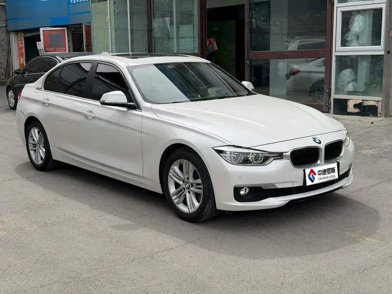 BMW 3 ซีรีส์ 2017 320Li Fashion Edition