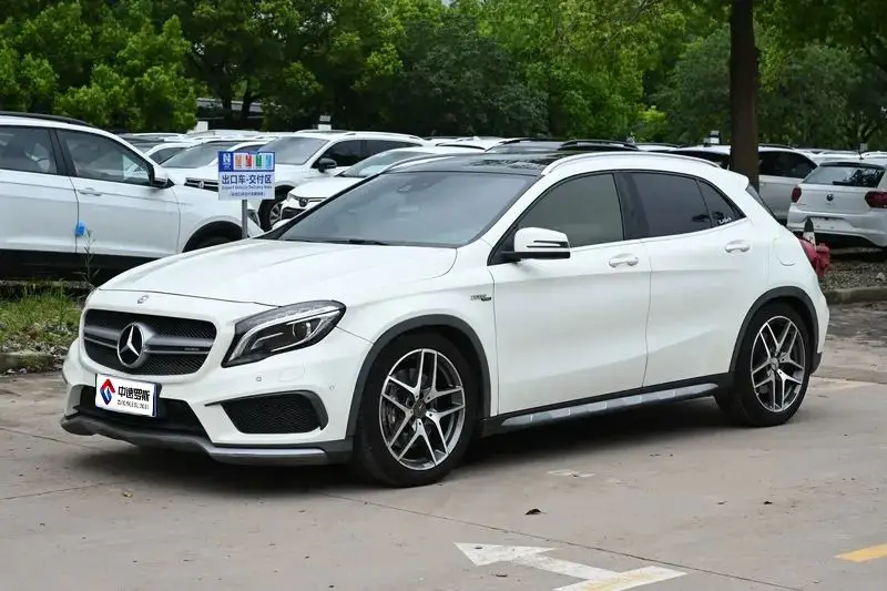 Mercedes-Benz GLA AMG 2016 AMG GLA 45 4MATIC