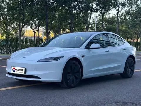 Model 3 2025 facelifted rear-wheel drive version