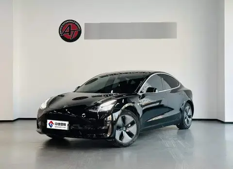Mẫu 3 2020 Standard Range RWD Upgraded Version