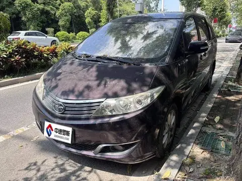 BYD M6 2013 2.0L Manual Comfort