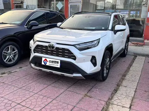 RAV4 Rongfang 2022 2.0L CVT 2WD Fashion Edition