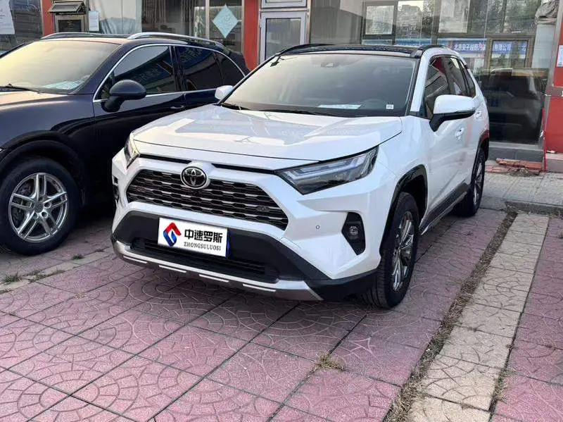 RAV4 Rongfang 2022 2.0L CVT 2WD Fashion Edition