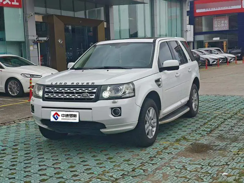 Freelander 2 2013 2.0T Si4 SE gasoline version