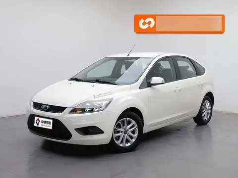 Fox 2013 Hatchback Classic 1.8L Manual Basic รุ่น
