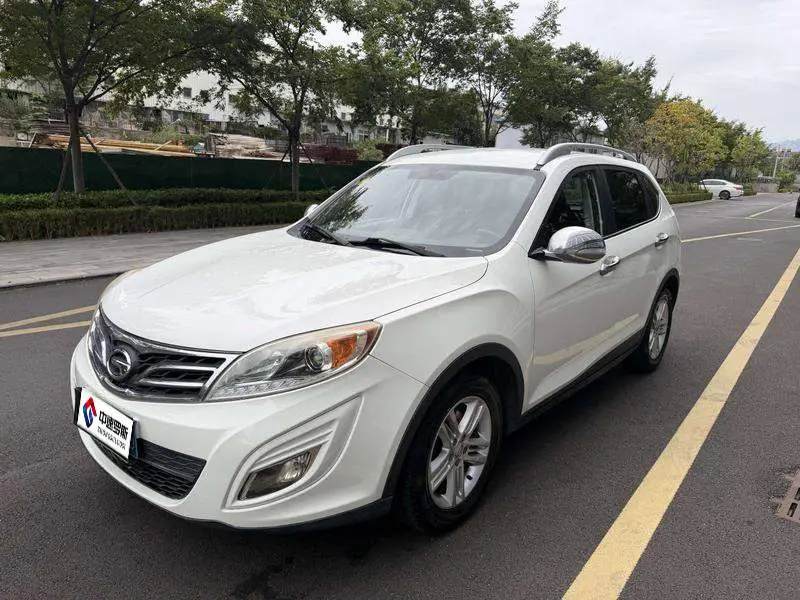 Trumpchi GS5 2014 2.0L Automatic 2WD Super Edition