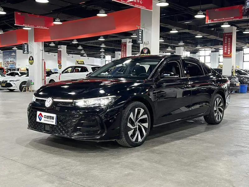 Passat 2025 Pro 380TSI Starry Sky Dragon Edition