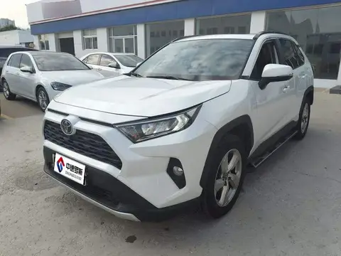 RAV4 Rongfang 2021 2.0L CVT 4WD Fashion Edition