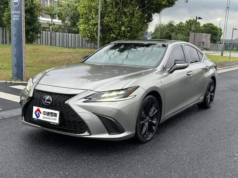 Lexus ES 2021 300h F SPORT